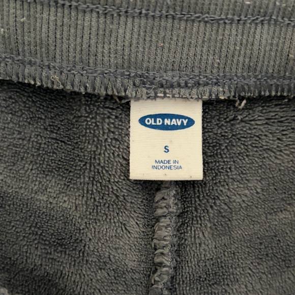 Old navy sleeping shorts - Picture 2 of 4